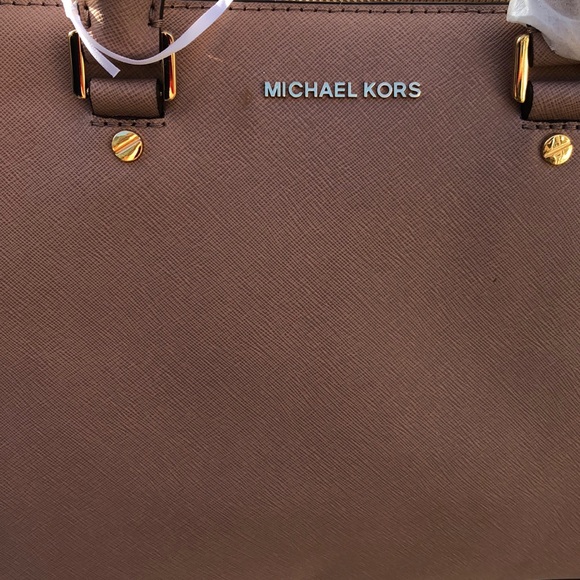 Michael Kors Women's Large Savannah Satchel - Picture 8 of 8